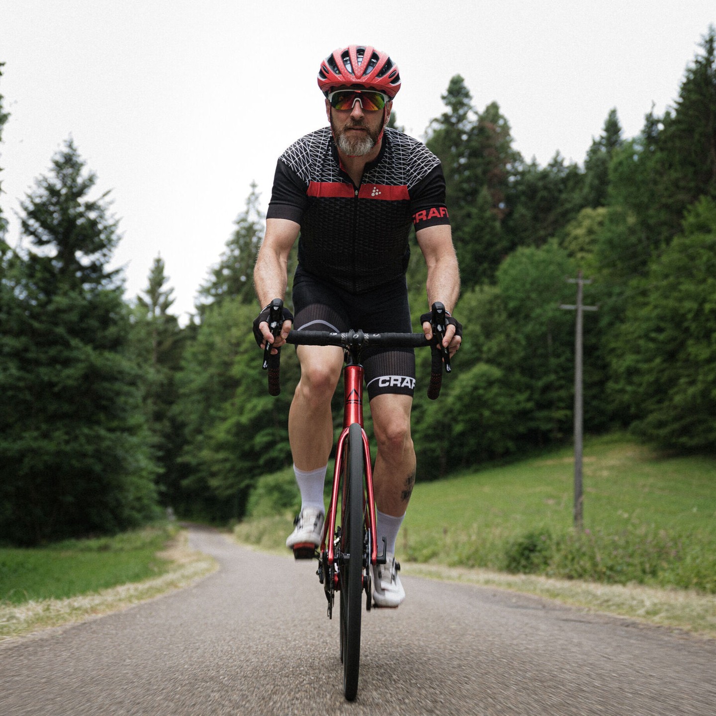 Die All-Road-Geometrie des SL-A bietet ein lebhaftes und effizientes Fahrgefühl, welche die perfekte Balance zwischen schnellen Fahrten und langen Touren schafft. 

#FujiSLA #fujibikes #fuji #rennrad #cycling #roadbike #cyclinglife #rennradliebe #bike #fahrrad #roadcycling #rennradfahren #cyclingphotos #instacycling #cyclist #outsideisfree #cyclingshots #radsport #fromwhereiride #lifebehindbars #sport #radfahren #bicycle #gravelbike #ciclismo #bikelife #strava #roadslikethese #cyclingpics #allroad