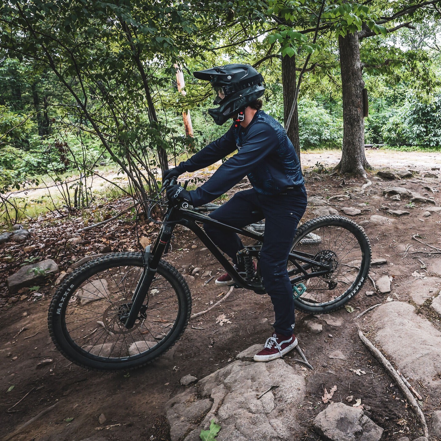 Let's roll 👊 Bereit für neue Abenteuer in 2025?

#FujiAuricLT #FujiAuric #fujibikes #fuji #mtb #mtblife #bike #mountainbike #bikelife #mtblove #downhill #enduro #mountainbiking #enduromtb #mtblifestyle #bicycle #bikes #ride #instabike #fully #dualsuspension